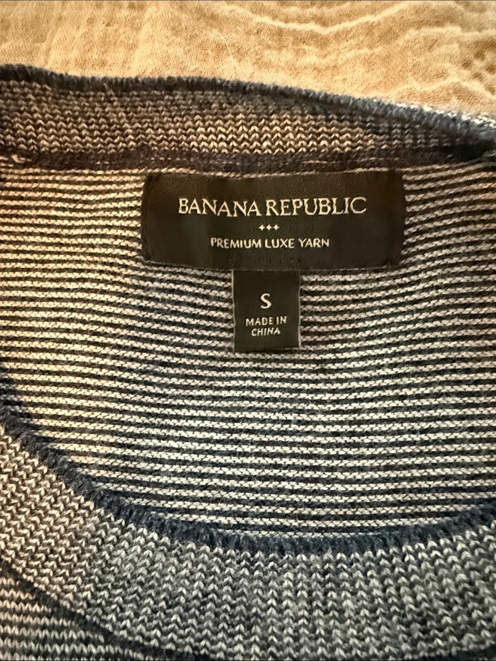 Banana Republic Men's Lightweight sweater - Luxe blend silk cashmere blend